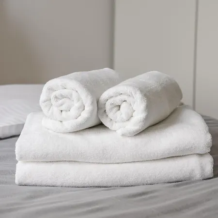 Wola Homely #106 By Bookinghost Varsovia