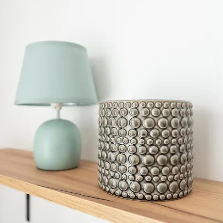 Wola Homely #106 By Bookinghost Warschau