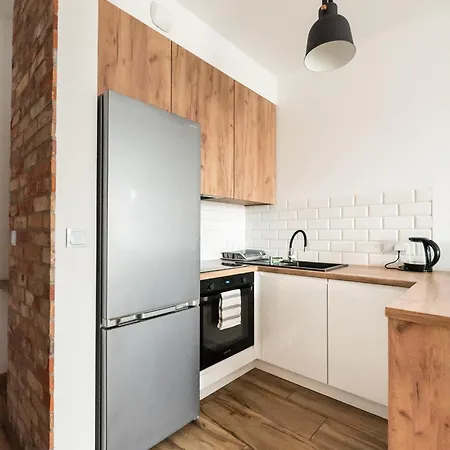 Wola Homely #106 By Bookinghost * Warsaw